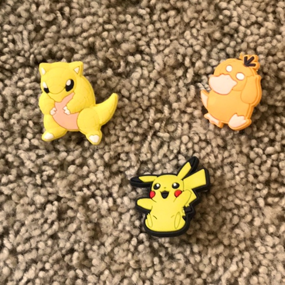 Pokemon croc charms